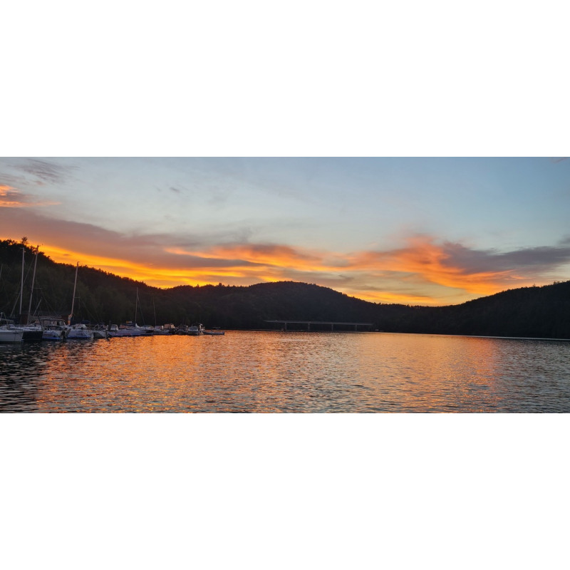 Dárkový poukaz Za krásami Slapské přehrady z paluby kajutové lodi – náhled 3