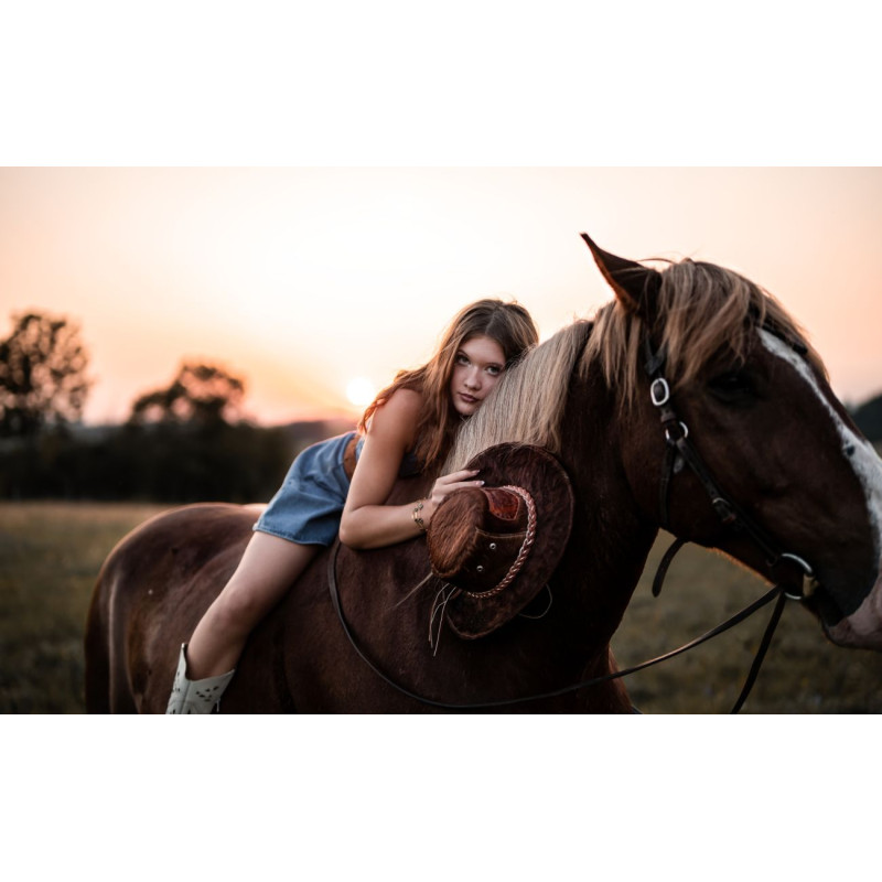 Dárkový poukaz na zážitkové focení s koňmi – Darujpoukaz.cz