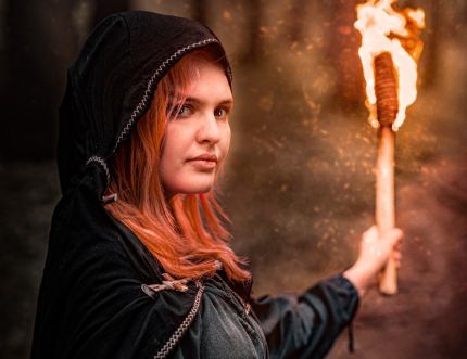 Dárkový poukaz na zážitkové Fantasy focení s ohněm – Darujpoukaz.cz