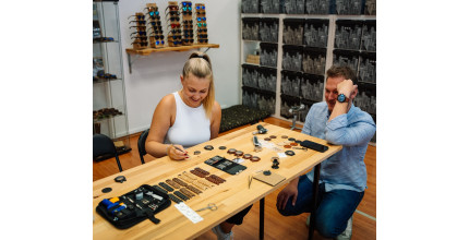 Dárkový poukaz na workshop výroby dřevěných hodinek TimeWood v Praze či Ostravě – náhled 10