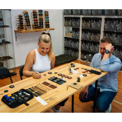 Dárkový poukaz na workshop výroby dřevěných hodinek TimeWood v Praze či Ostravě – náhled 10