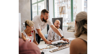 Dárkový poukaz na workshop výroby dřevěných hodinek TimeWood v Praze či Ostravě – náhled 11