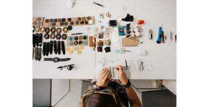 Dárkový poukaz na workshop výroby dřevěných hodinek TimeWood v Praze či Ostravě – náhled 6