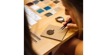 Dárkový poukaz na workshop výroby dřevěných hodinek TimeWood v Praze či Ostravě – náhled 5