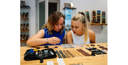 Dárkový poukaz na workshop výroby dřevěných hodinek TimeWood v Praze či Ostravě – náhled 8