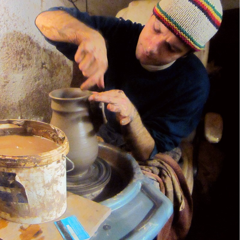 Dárkový poukaz na rodinný odpolední kurz keramiky a hrnčířství - 1500 Kč – náhled 3