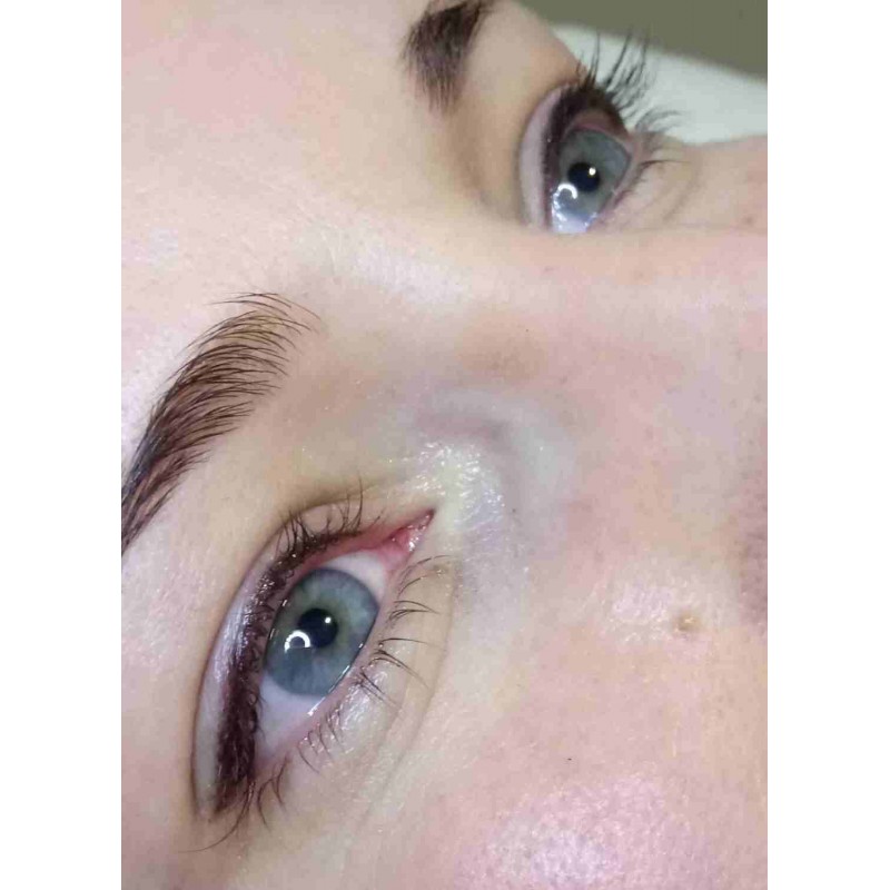 Dárkový poukaz na permanentní make-up horních očních linek – náhled 3