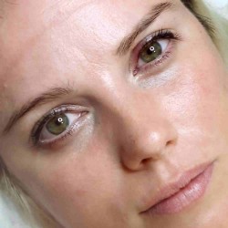 Dárkový poukaz na permanentní make-up horních očních linek