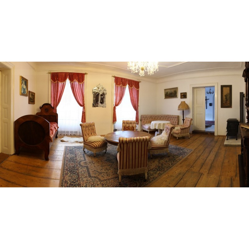 Dárkový poukaz na ubytování v historickém apartmánu pro 2 osoby – náhled 3