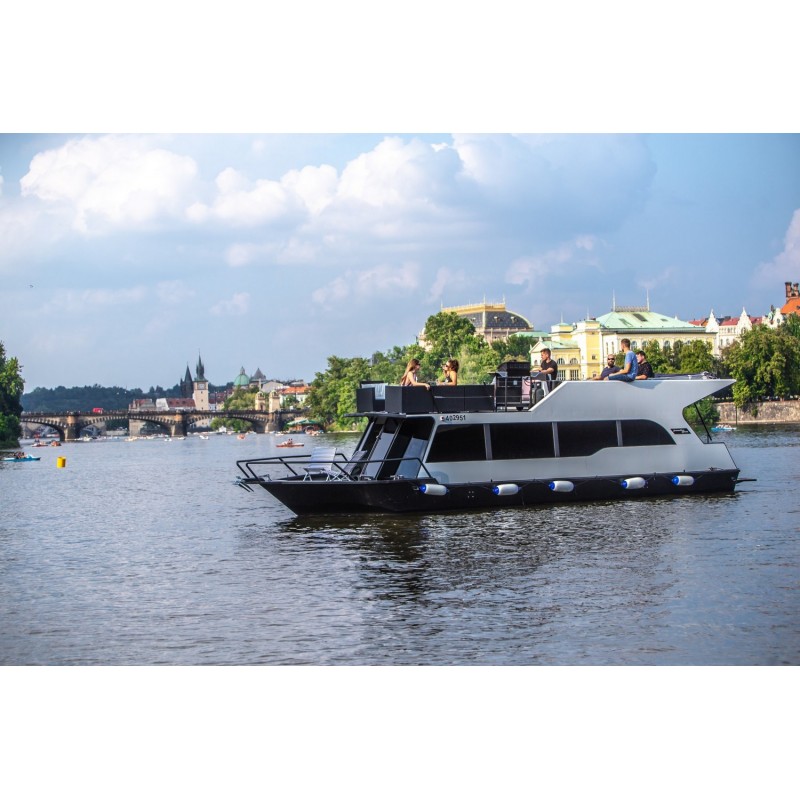 Dárkový poukaz na Privátní plavbu po Vltavě na luxusní jachtě - 3 hod – náhled 13