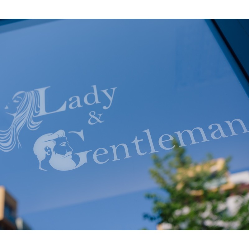 Dárkový poukaz na moderní nebo klasický střih pro pána – náhled 3