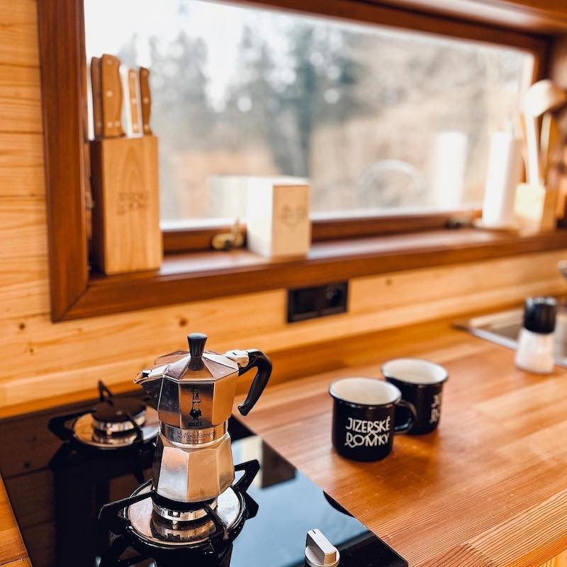 Dárkový poukaz na ubytování v přírodě v tiny housu Neposeda – náhled 5