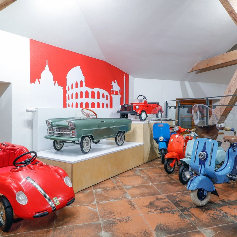 Dárkový poukaz do Pedal Planet - vstupné do muzea šlapacích autíček – náhled 2