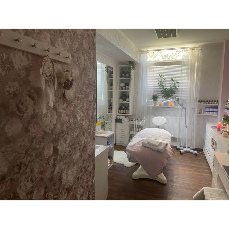 Dárkový poukaz na komplexní luxusní kosmetické ošetření pleti pro ženy – náhled 5