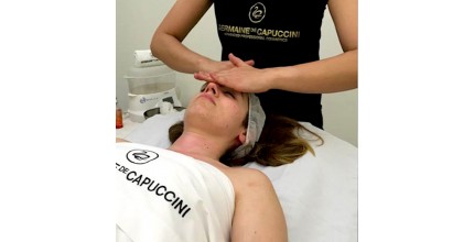 Dárkový poukaz na kompletní profesionální ošetření obličeje s masáží