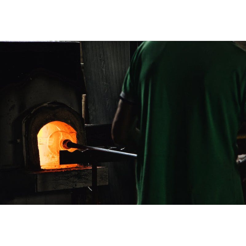 Dárkový poukaz na noční prohlídku sklárny s degustací vín pro 2 osoby – náhled 6