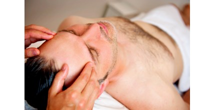 Relaxační masáž celého těla s masáží hlavy