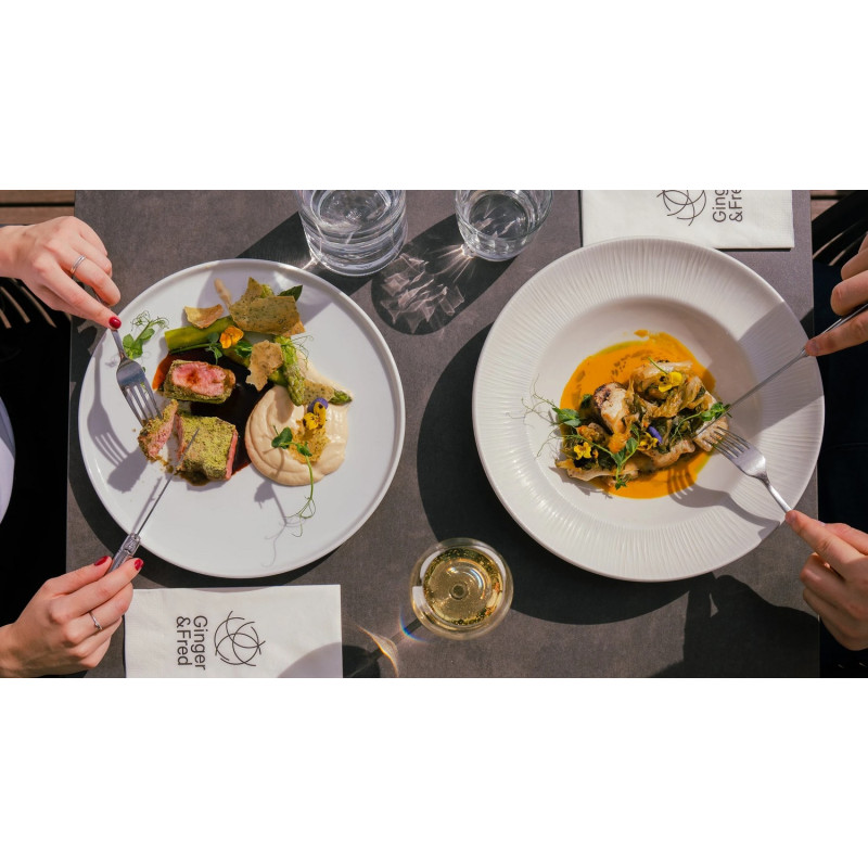 Dárkový poukaz na noc v deluxe pokoji s 4 chodovým menu pro dva – náhled 14