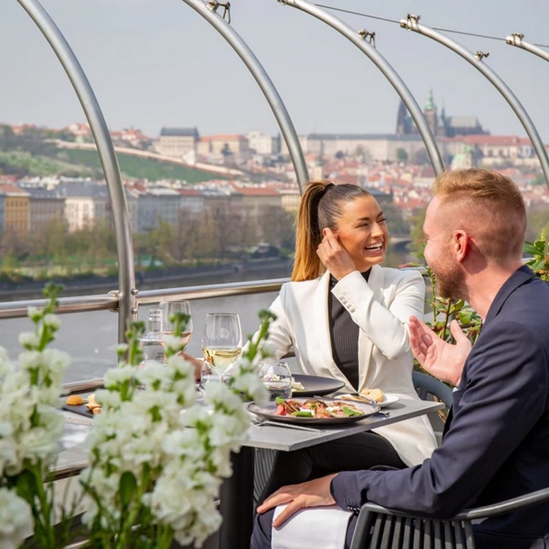Dárkový poukaz na noc v Ginger suite s výhledem na Pražský hrad – náhled 6