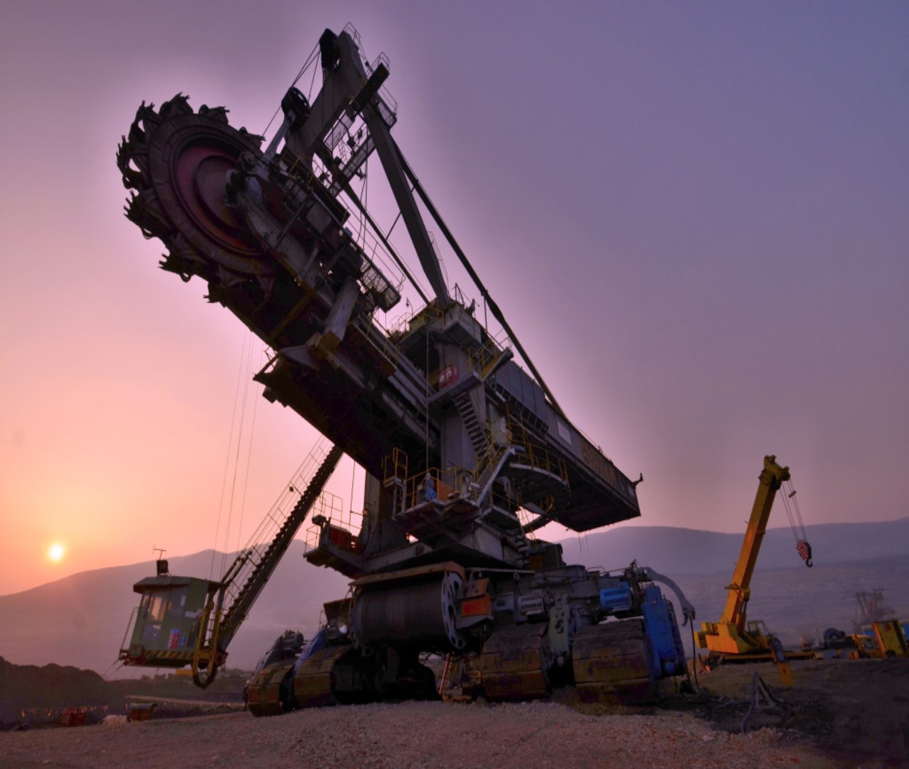 Dárkový poukaz na veřejný výlet Offroadsafari.cz-Aktivní velkolom ČSA – ukázka 3 – Darujpoukaz.cz