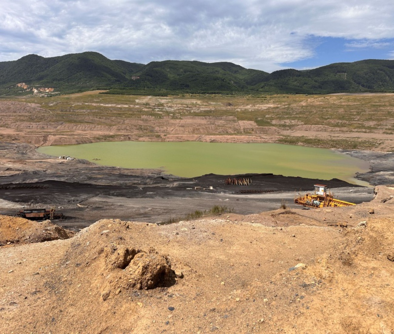 Dárkový poukaz na veřejný výlet Offroadsafari.cz-Aktivní velkolom ČSA – ukázka 4 – Darujpoukaz.cz