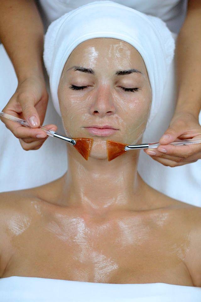 Dárkový poukaz na kosmetické ošetření s hydrodermabrazí - Kosmetické ošetření s hydrodermabrazí s masáží